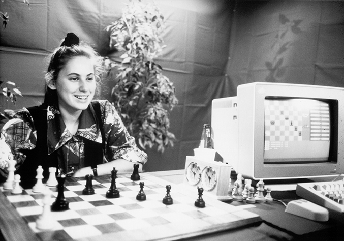 Judit Polgar Playing Against a Chess Computer