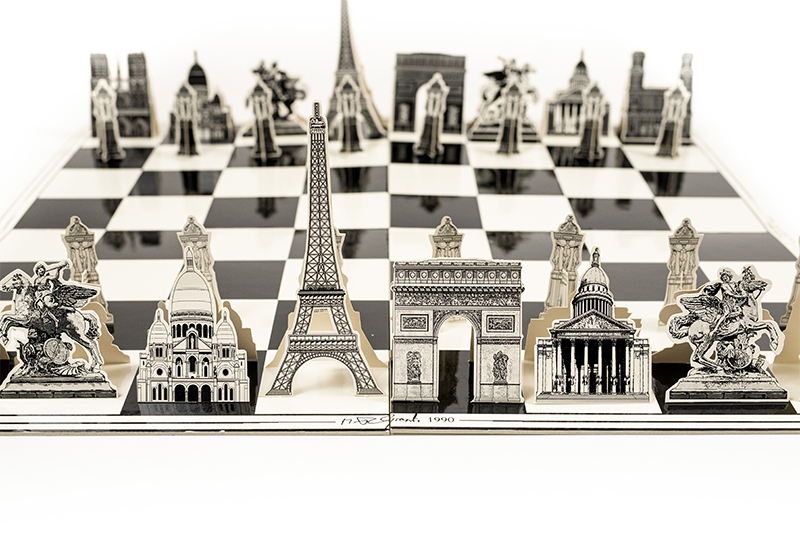 Jeu d'Échecs de Paris Monumental Chess Set, 1990